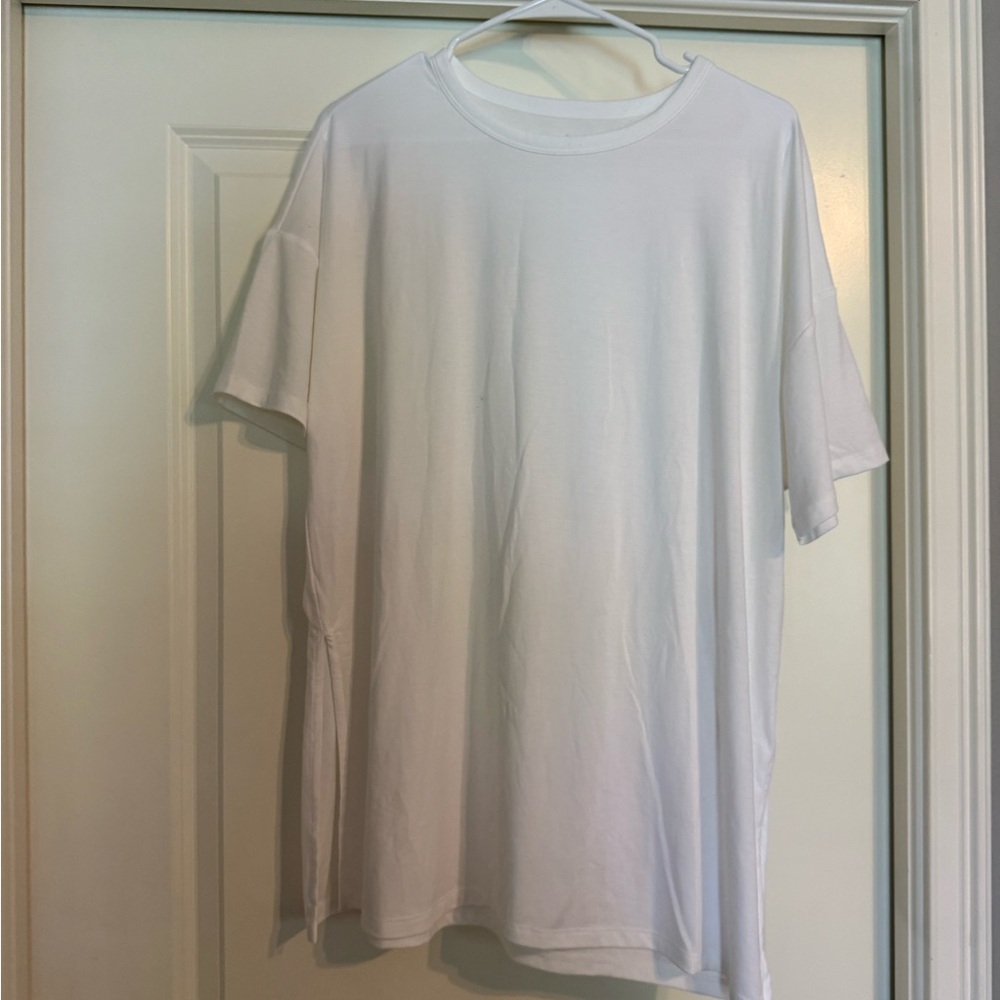 Old Navy Active White Short Sleeve Tee
